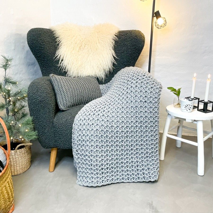 Coziness Chunky - Blanket - Image 2