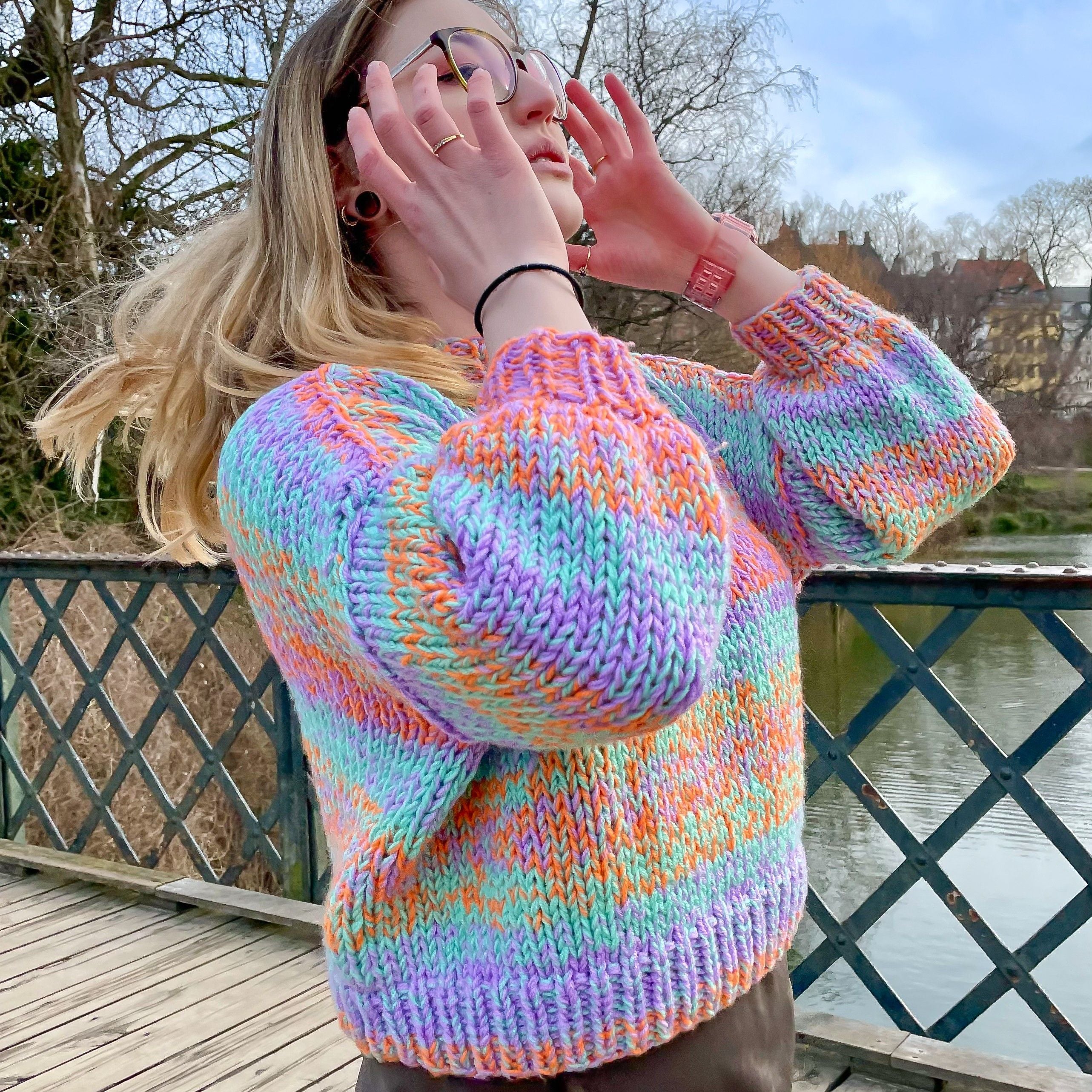 Bubblegum - Sweater - Image 2