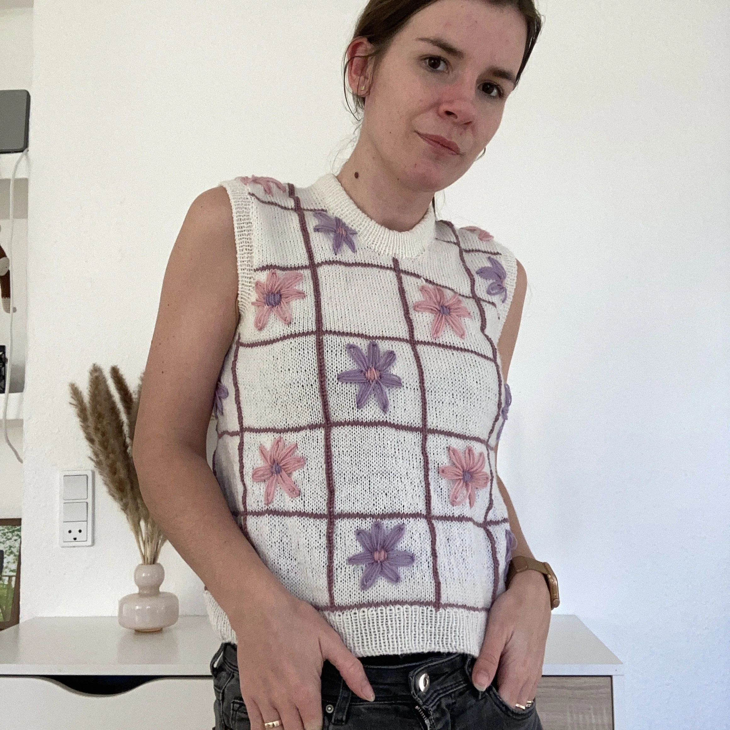 Flower Puff - Vest - Image 2
