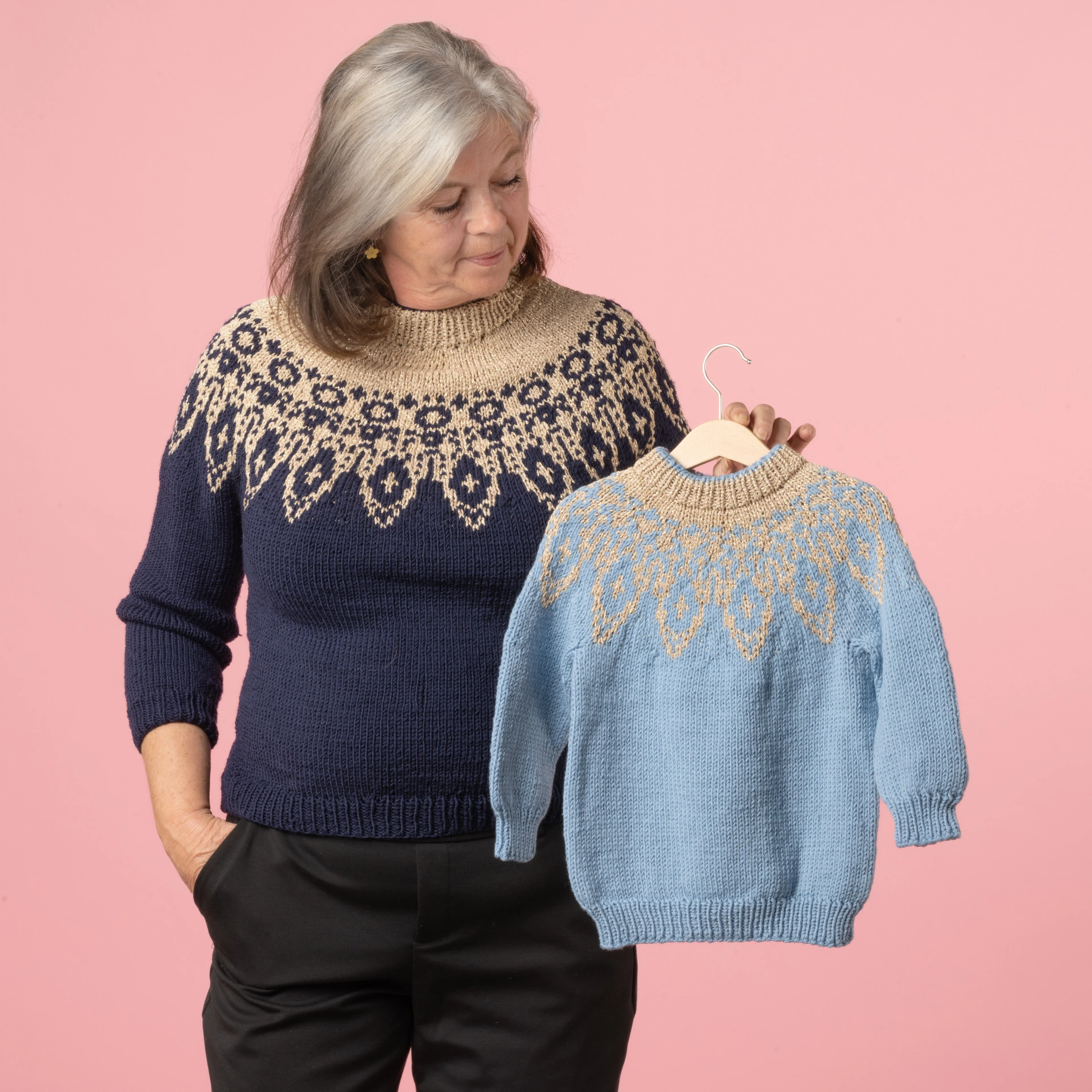 XmasStar - Sweater - Image 4