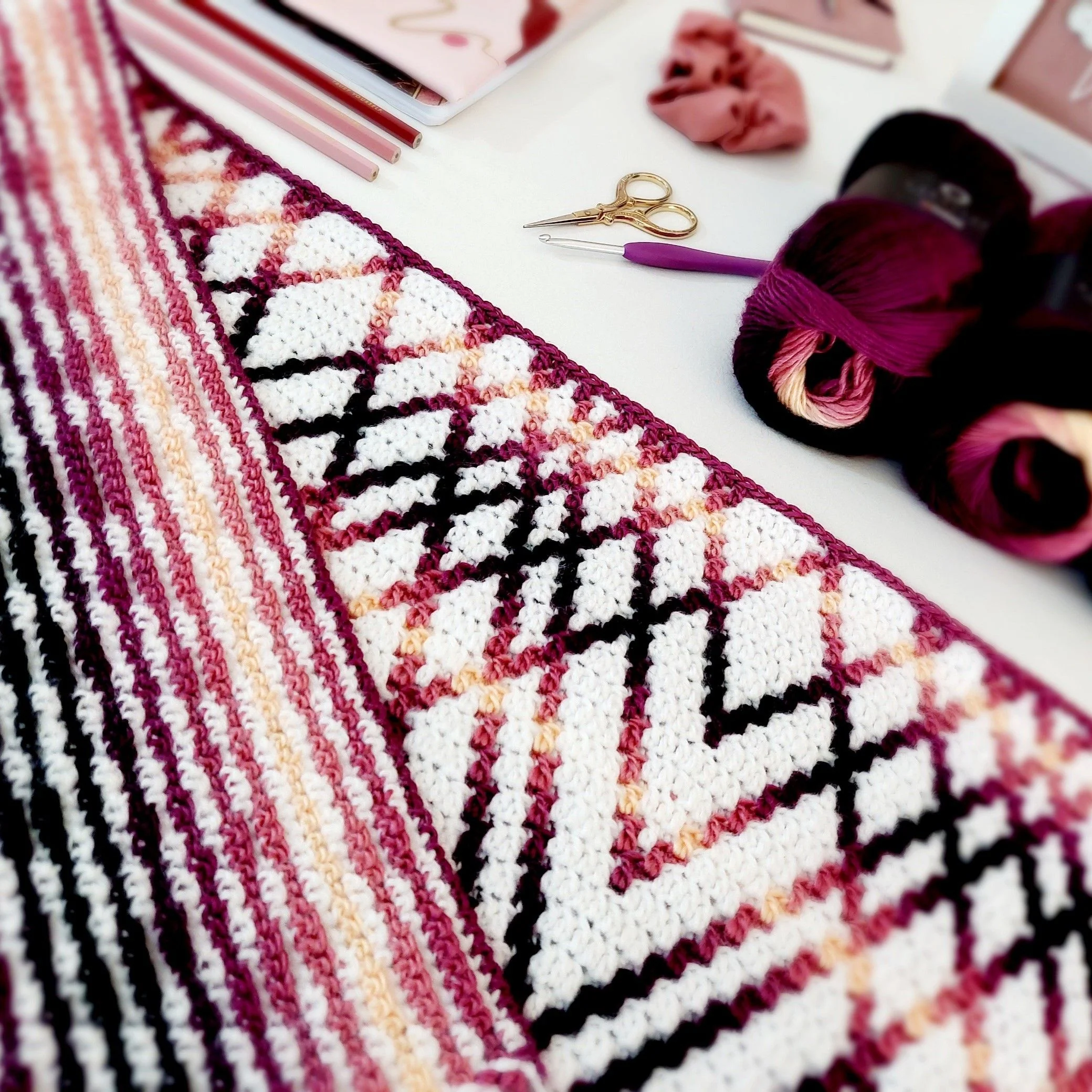 Surprise Me - Blanket - Image 4