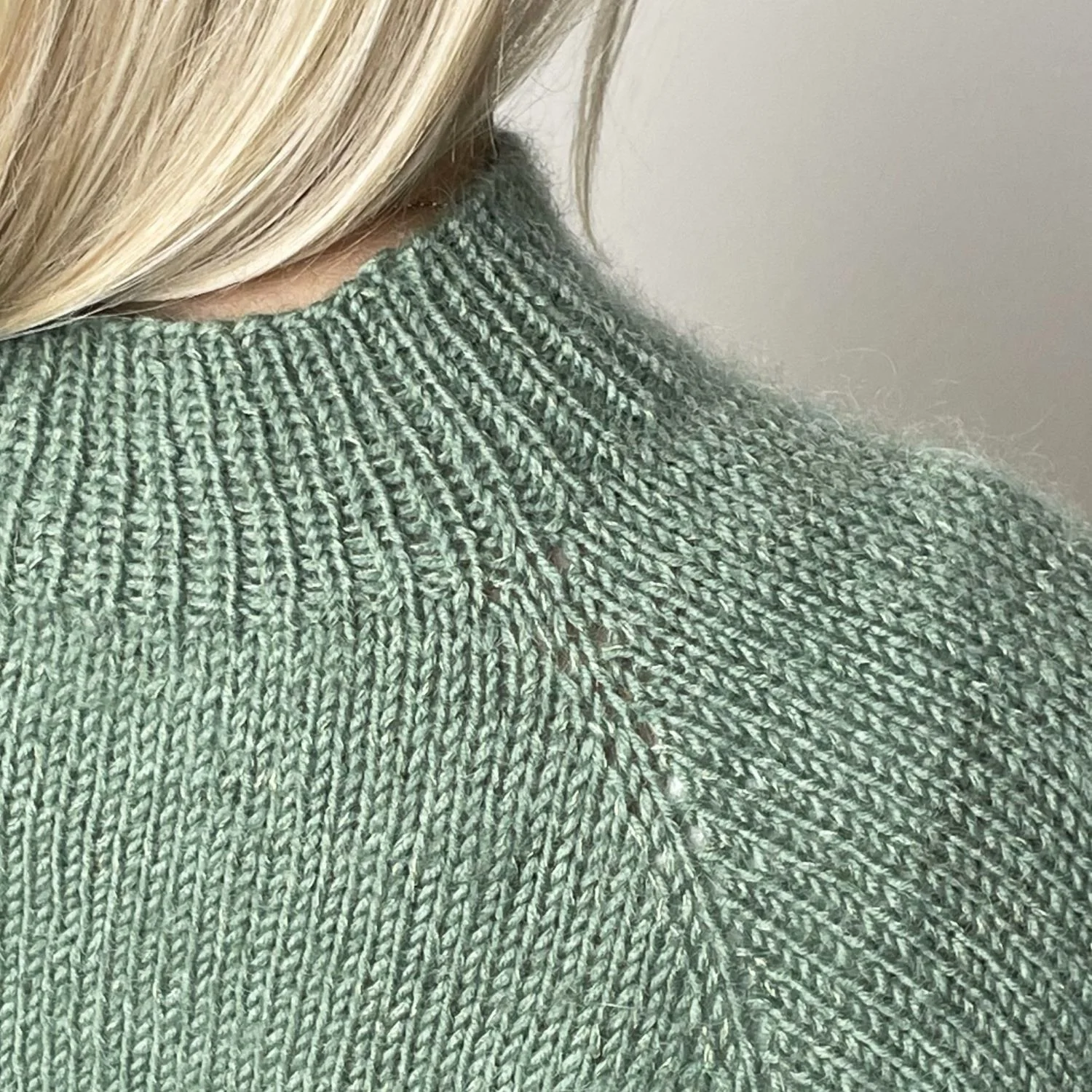 Sandy - Sweater - Image 5