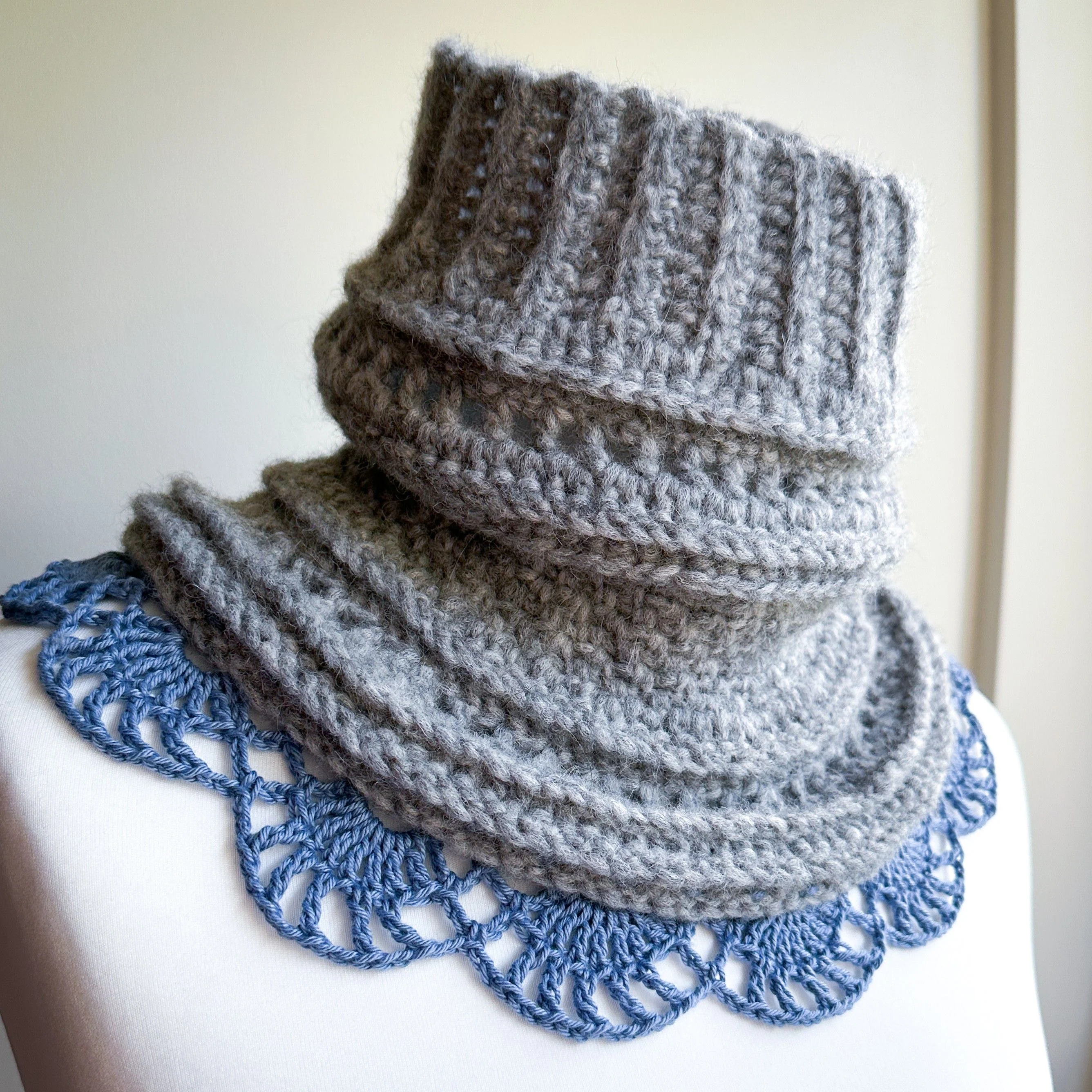 Dafna - Cowl - Image 2