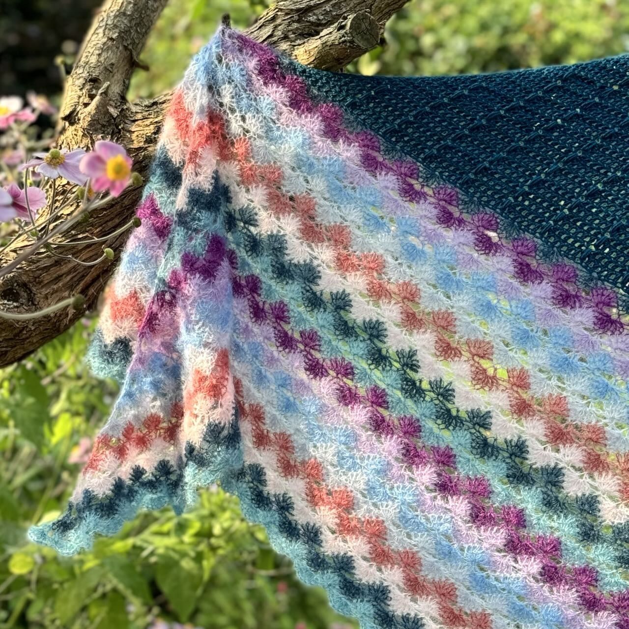 Mixy - Shawl - Image 4