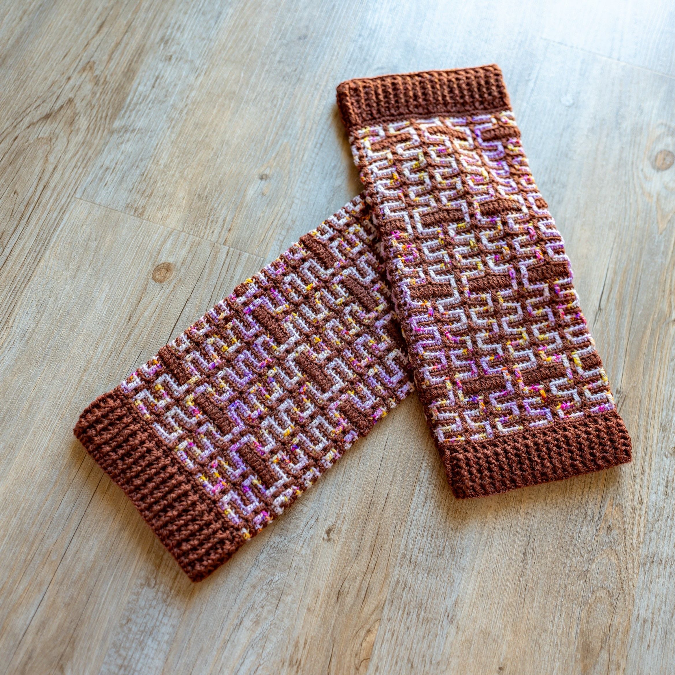 Twisted Maze - Leg Warmers - Image 9