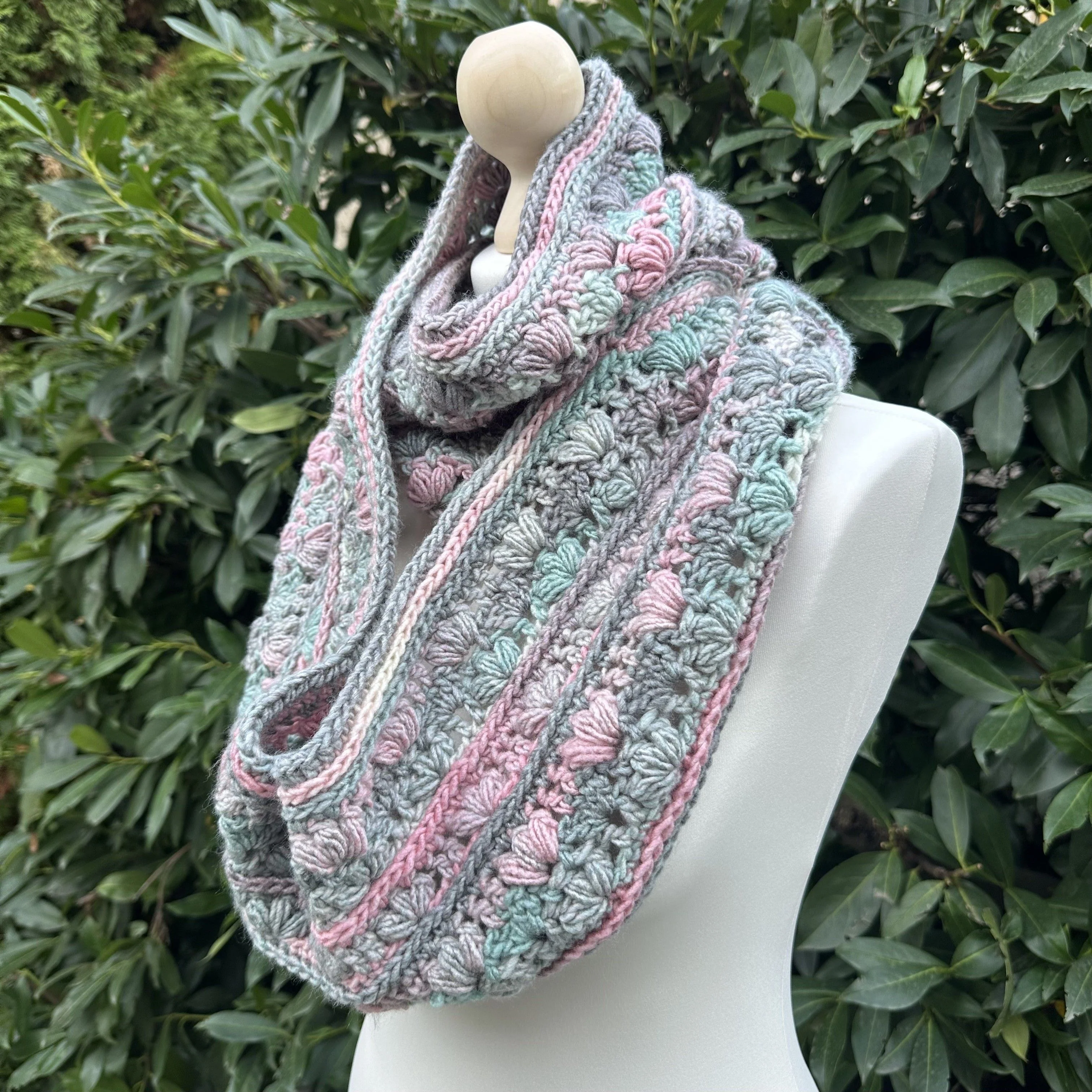 Amarië - Infinity Cowl - Image 2