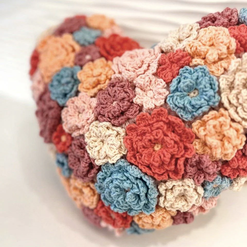 Blooming Heart - Pillow - Image 6
