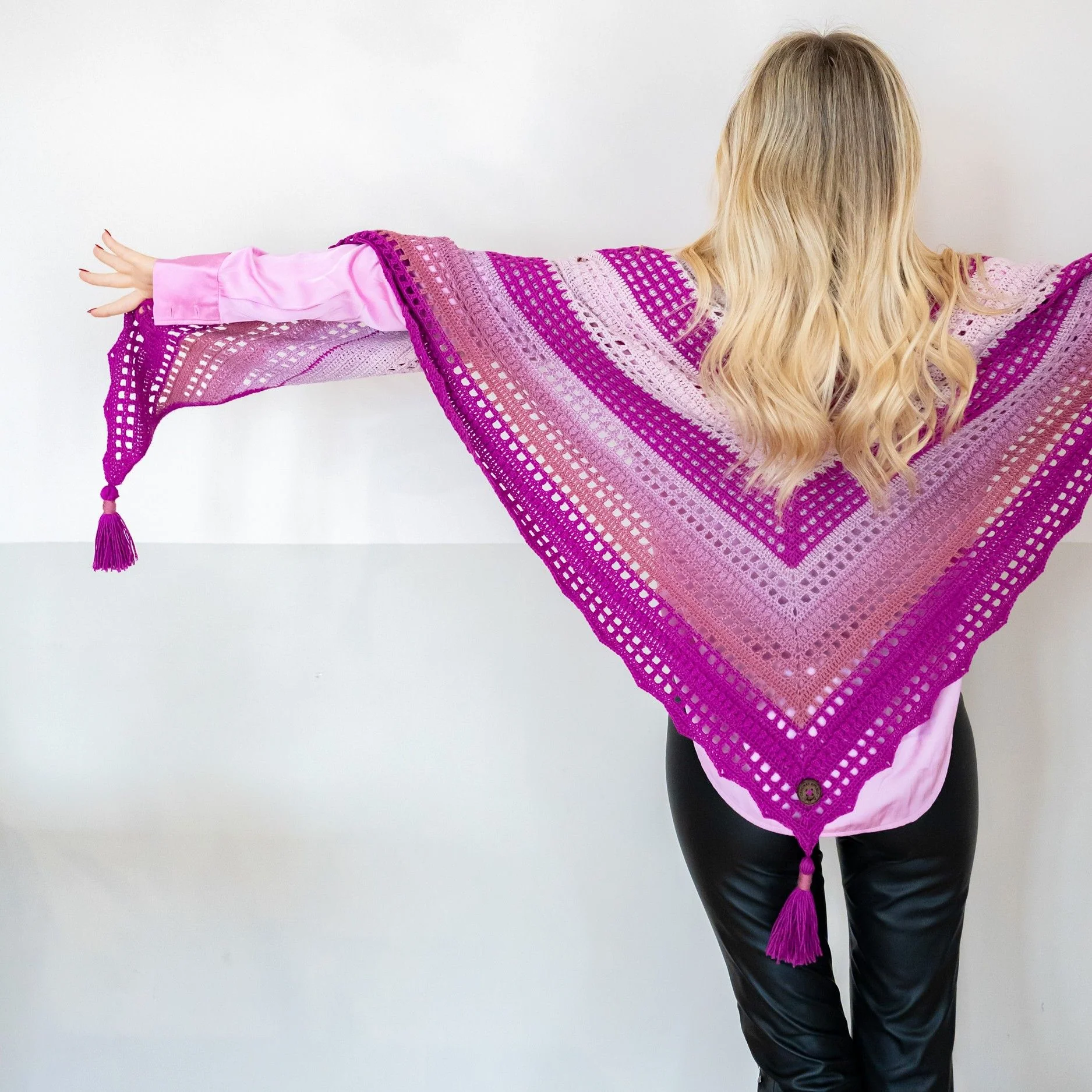 Romantic Bloom - Shawl - Image 4