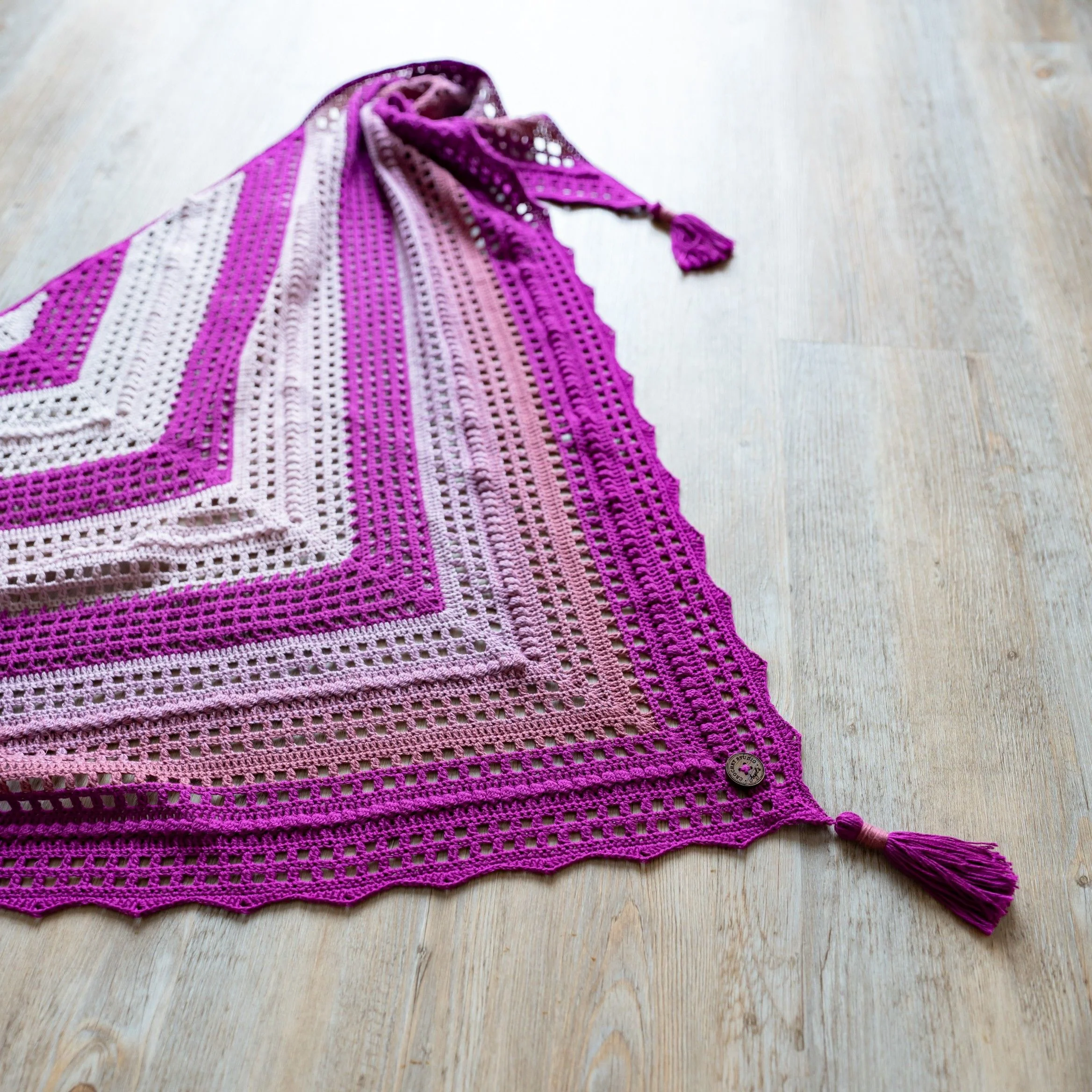 Romantic Bloom - Shawl - Image 6
