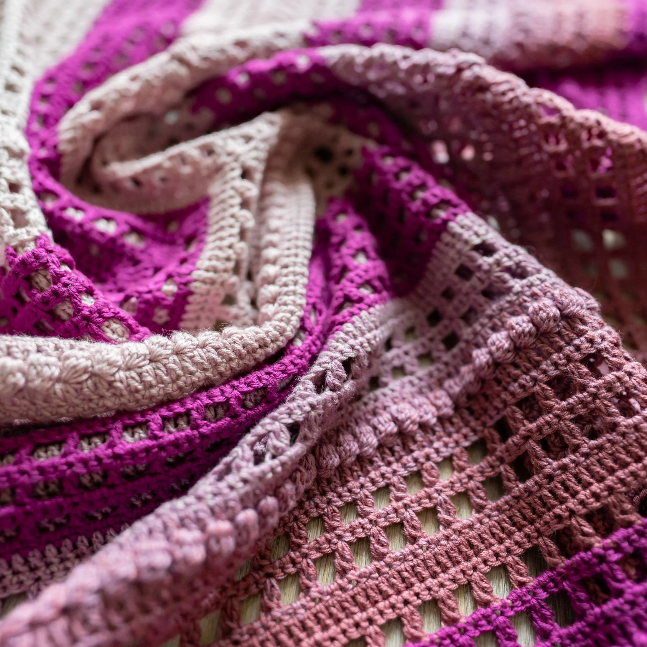 Romantic Bloom - Shawl - Image 9