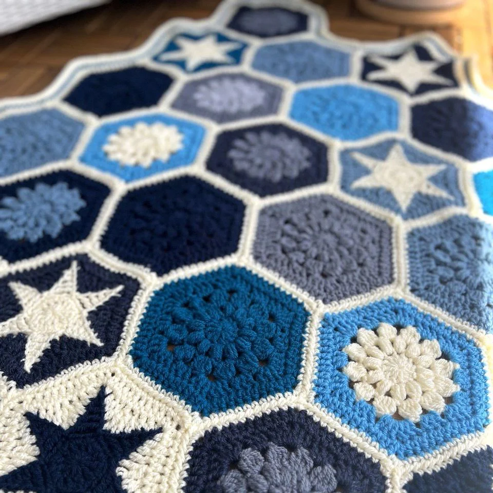 Midnight Stars - Blanket - Image 3