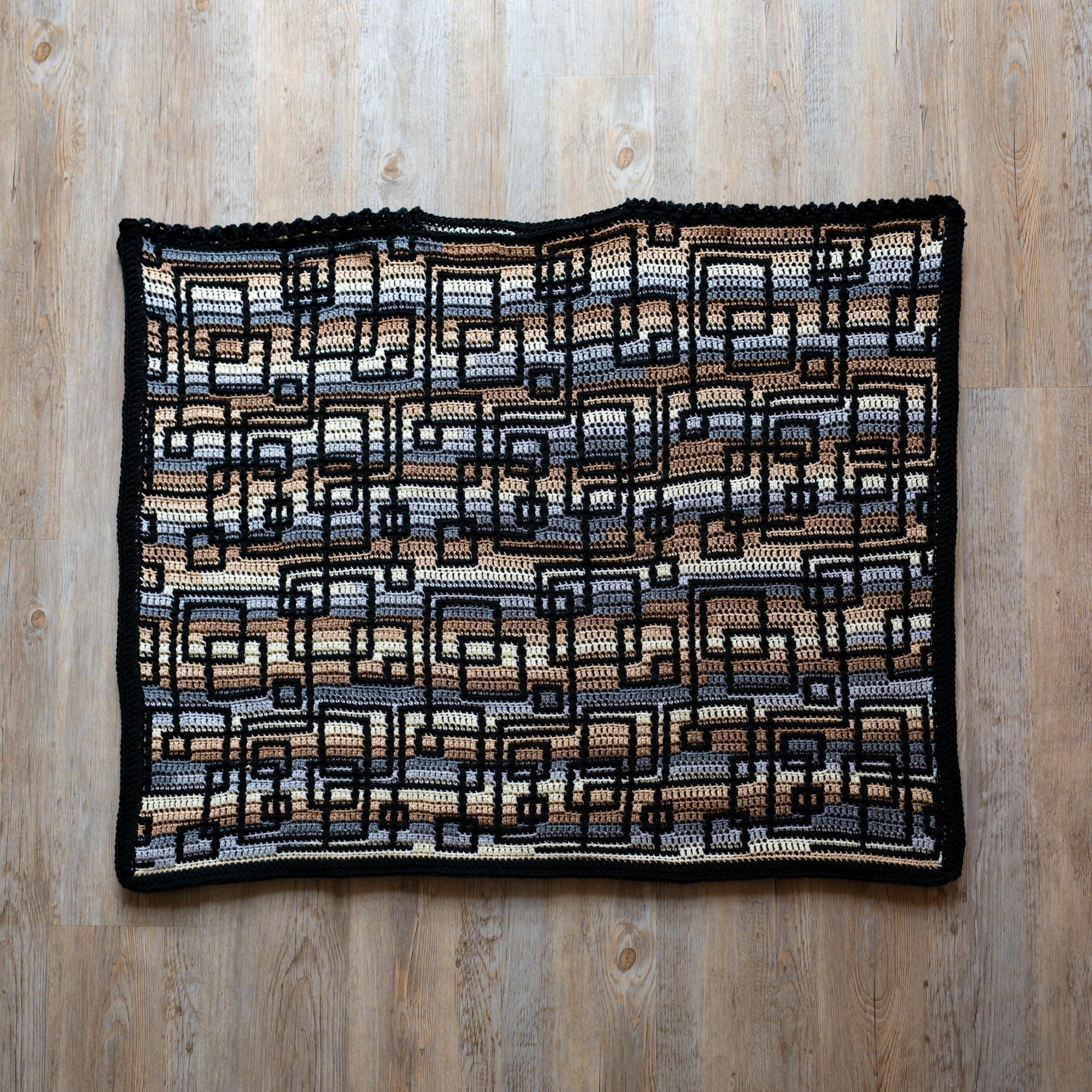 Linked Symmetry - Poncho - Image 10