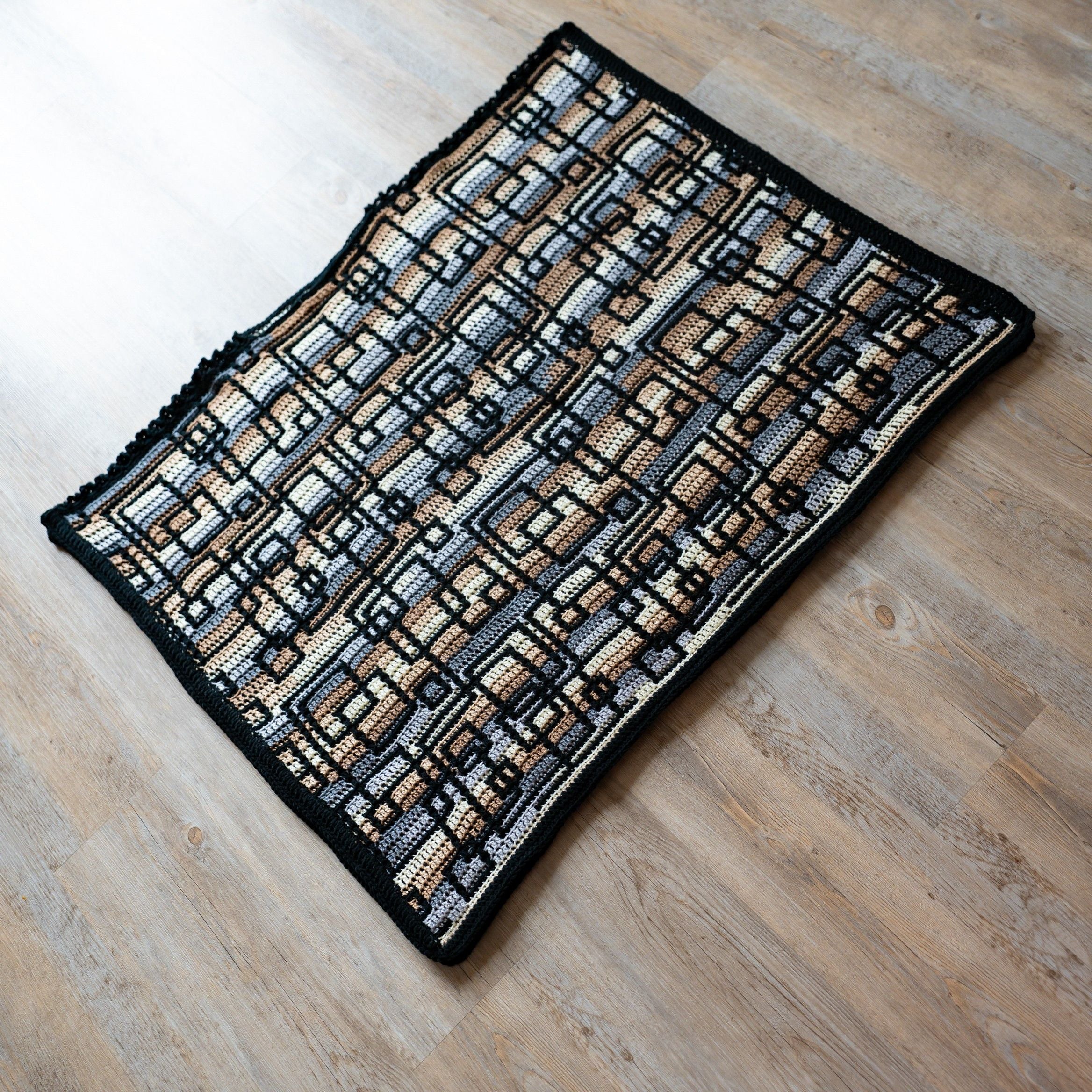 Linked Symmetry - Poncho - Image 11