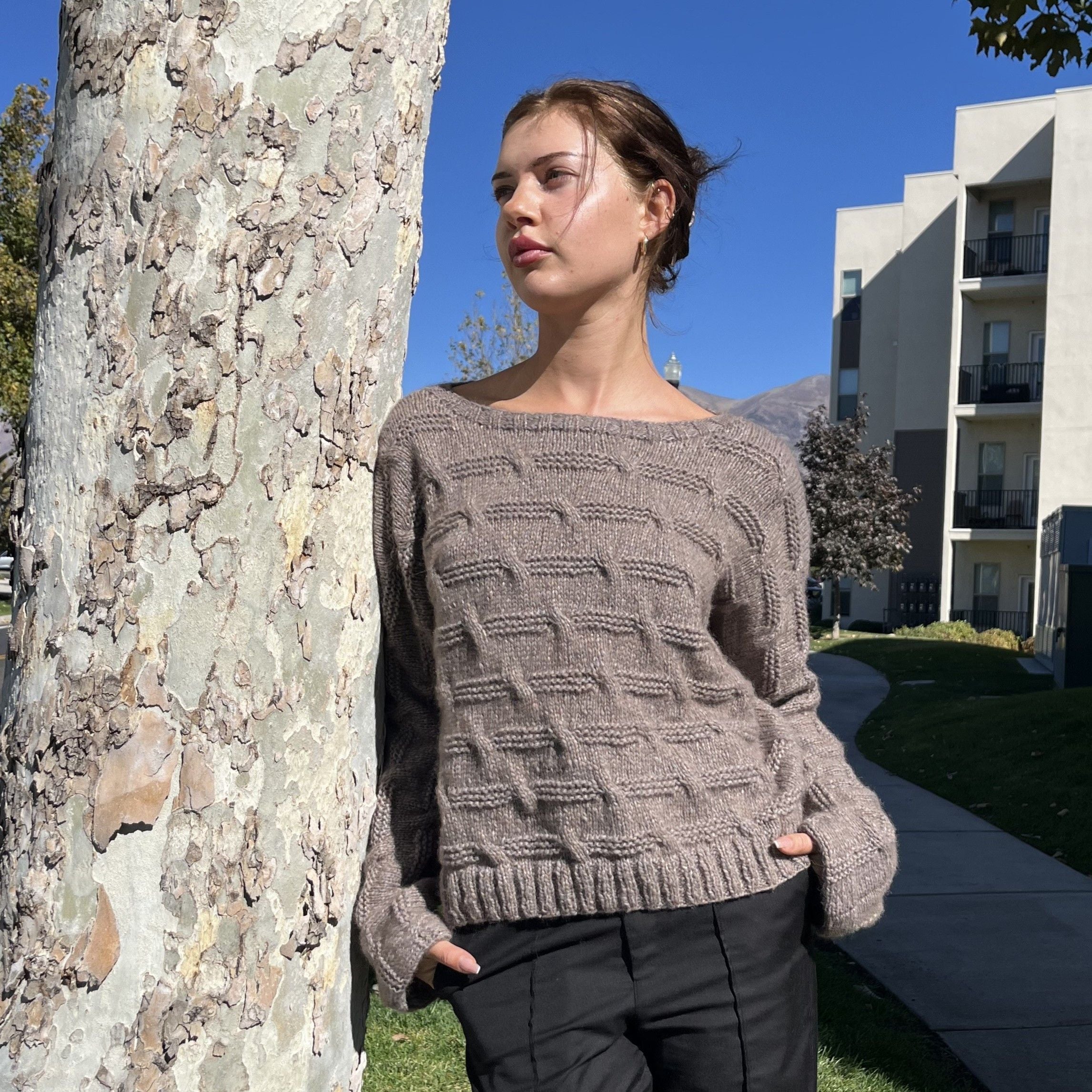 Chatty Chiara - Sweater - Image 2