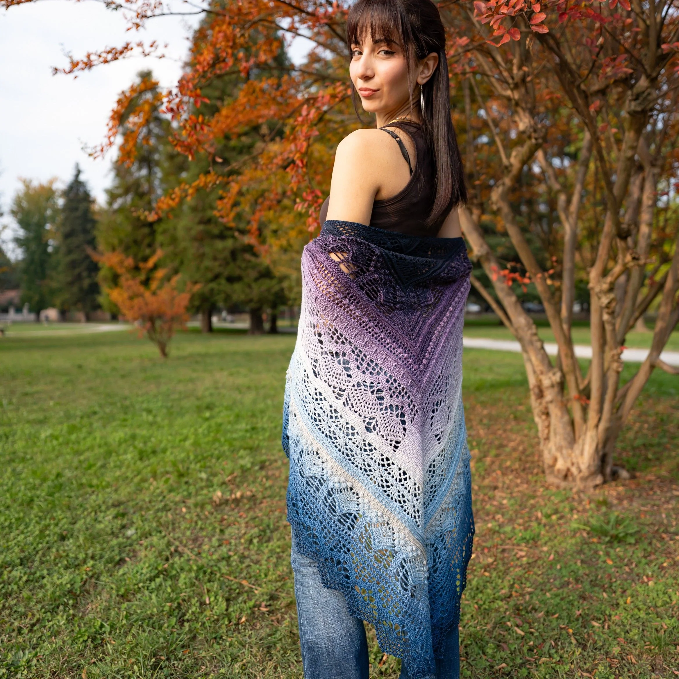 Frozen Iris - Shawl - Image 17
