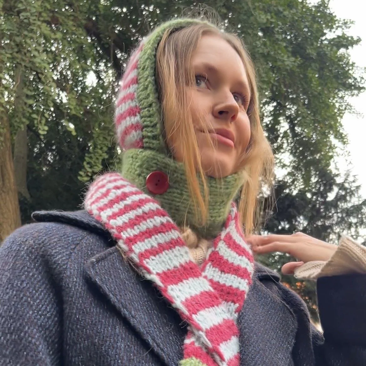 Button Bonnet