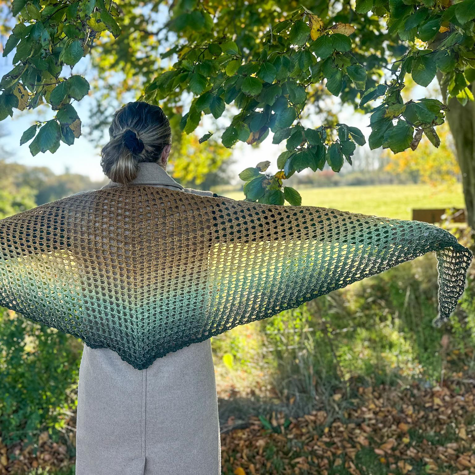 3D Cosy Shawl - Image 4